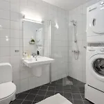 Elegant Center - Ideal For Business Or Leisure Travelers Lägenhet *